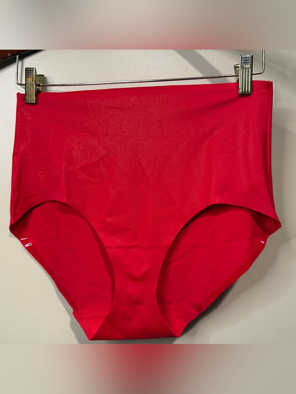 NEW Ruby Ribbon Sleek Shape Brief Ruby Sparkle & Shine - Picture 4 of 9